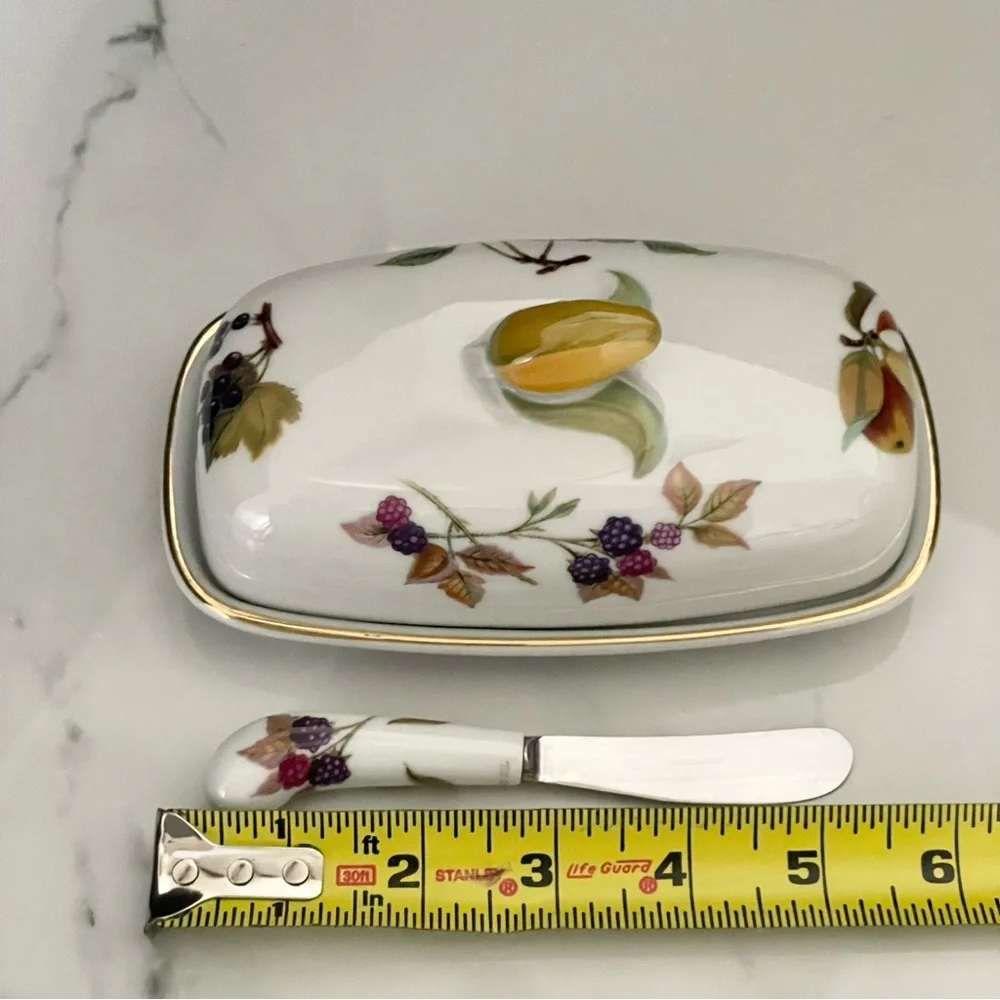 Evesham Butter Dish with Spreader Knife by Royal Worcester
